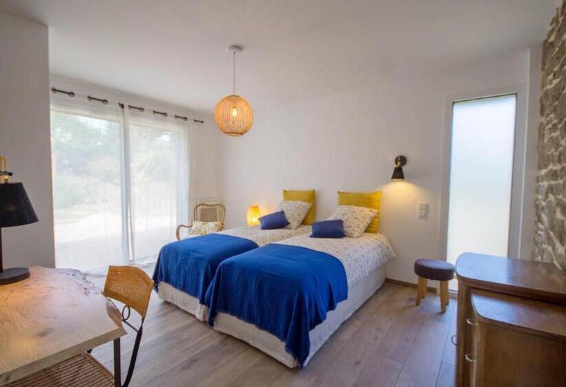 Standardrum med Terrass, Les Jardins Du Cloestro