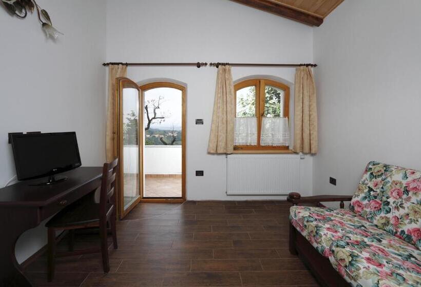 Deluxe Suite Sea View, Pri Marjotu