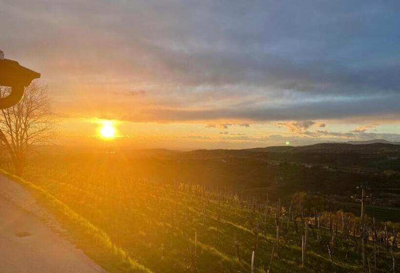 Deluxe Room Mountain View, Pri Marjotu