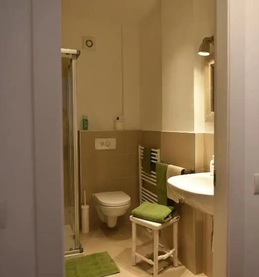 スタンダードトリプルルーム, B&b Del Viaggiatore