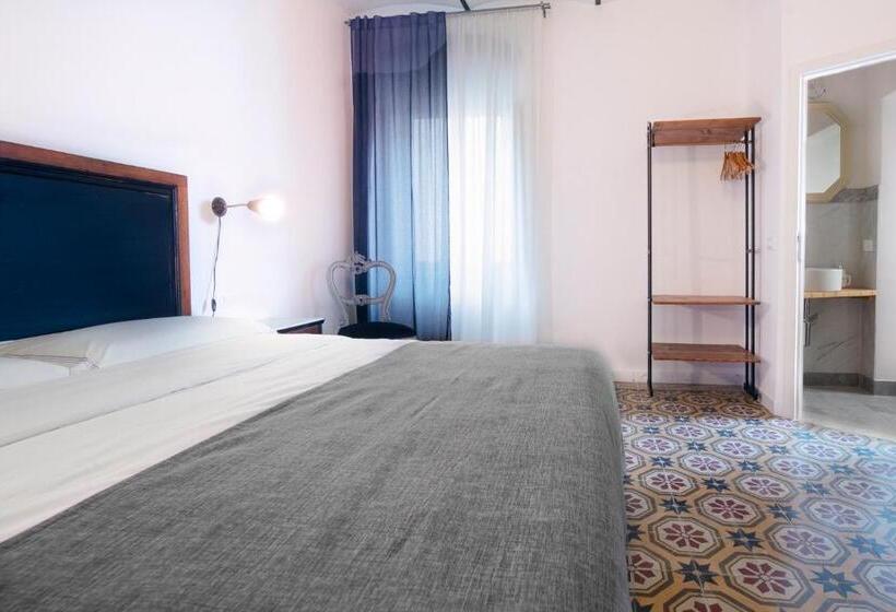 غرفة ديلوكس, Carrara Bella