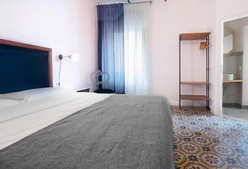 デラックスルーム, Carrara Bella