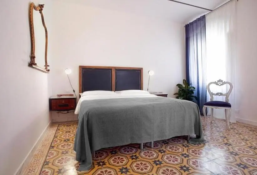 デラックスルーム, Carrara Bella