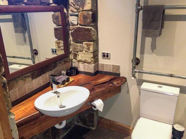 סוויטה, Karma Kinglake