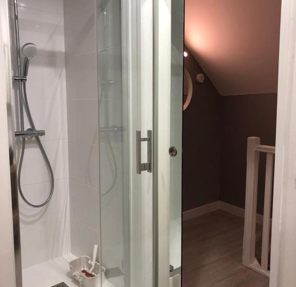 高级大房间, Maison Quatre Freres