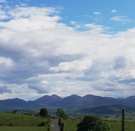 Апартаменты Superior 1 Спальня, Forest Path Luxury Studio Apartment With Large Bedroom Bathroom And Sauna Sleeps Up To 4