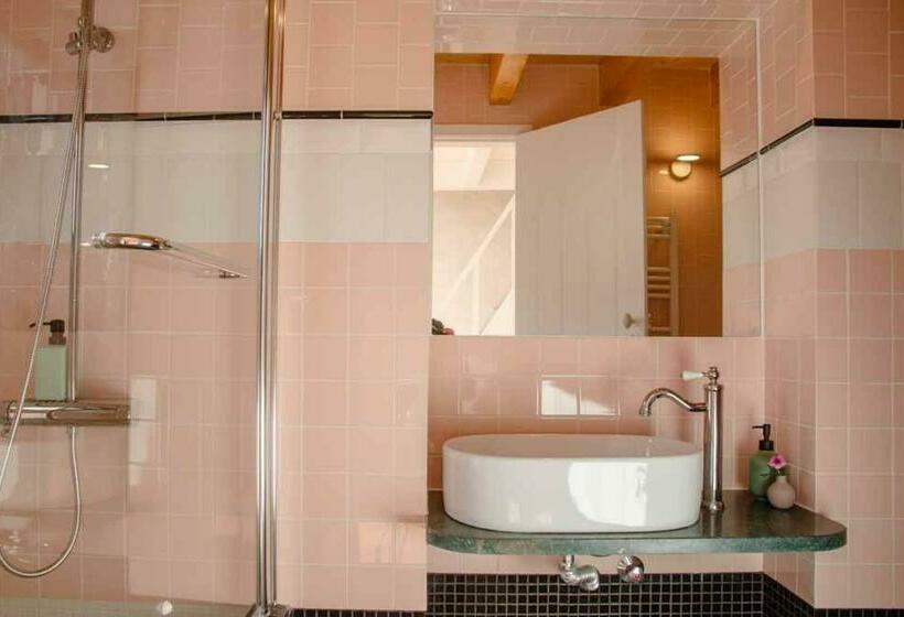 סוויטת 2 חדרי שינה, Casa No Montinho