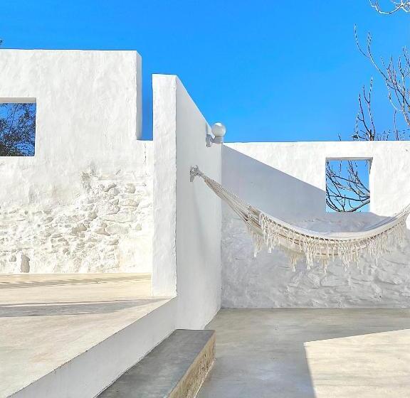 סוויטה משפחתית, Casa No Montinho