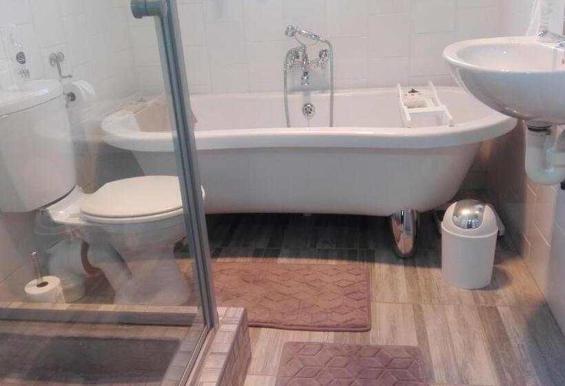 デラックススイート, 712@rest