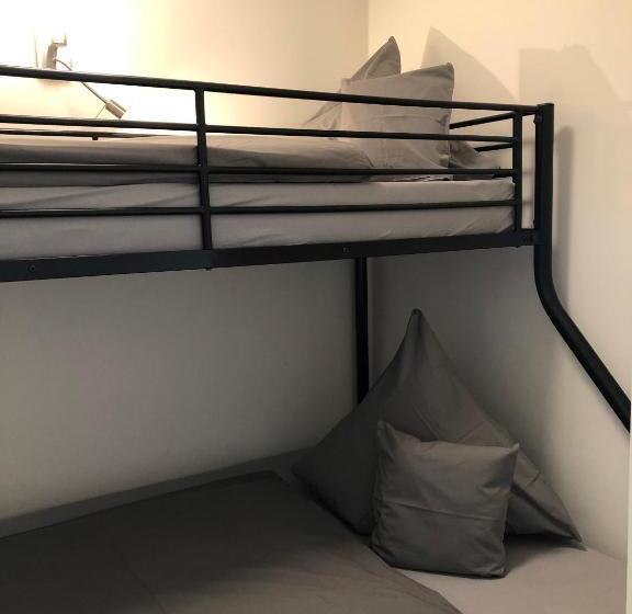 סוויטה משפחתית, Voss Haus