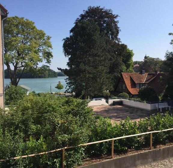 סוויטה משפחתית, Voss Haus