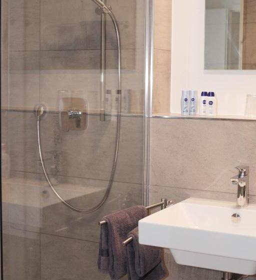 סוויטה משפחתית, Voss Haus