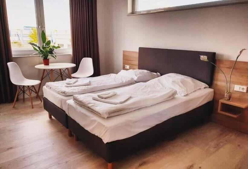 Номер Deluxe, Rodgau