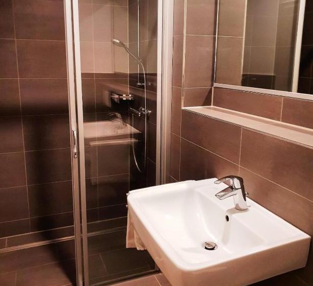 Номер Deluxe, Rodgau