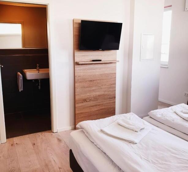 Номер Deluxe, Rodgau