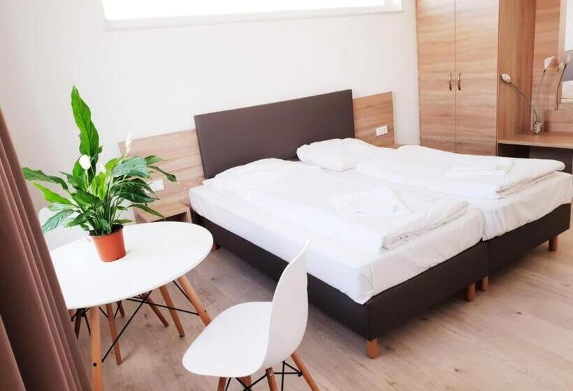 Номер Deluxe, Rodgau