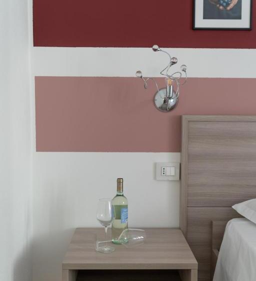 غرفة قياسية, Le Stanze Dei Poeti E Del Vino