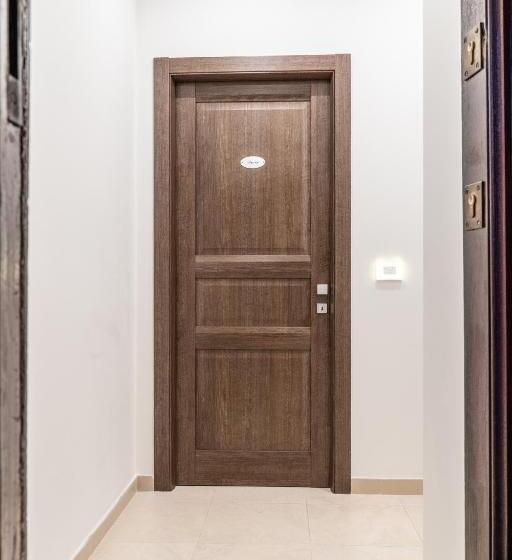 غرفة قياسية, Le Stanze Dei Poeti E Del Vino