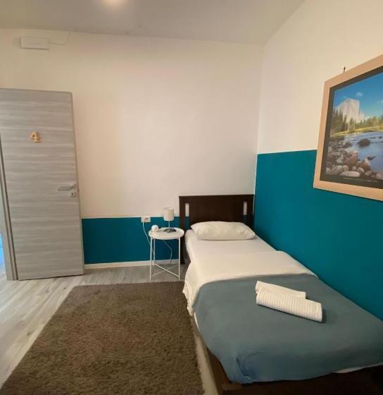 Chambre Standard Individuelle, Maison Sarraj Affittacamere