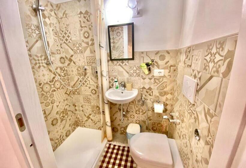 اتاق استاندارد یک نفره, Maison Sarraj Affittacamere