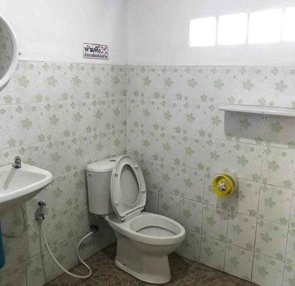 标准间带阳台, Baan Suan Sukjai Resort