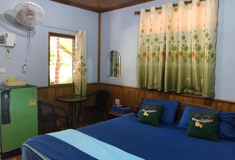 标准间带阳台, Baan Suan Sukjai Resort