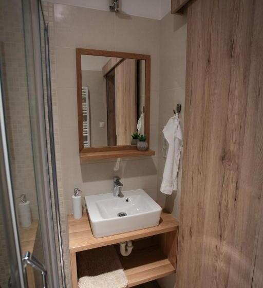 חדר סטנדרט יחיד, Airport Almáskert Panzió