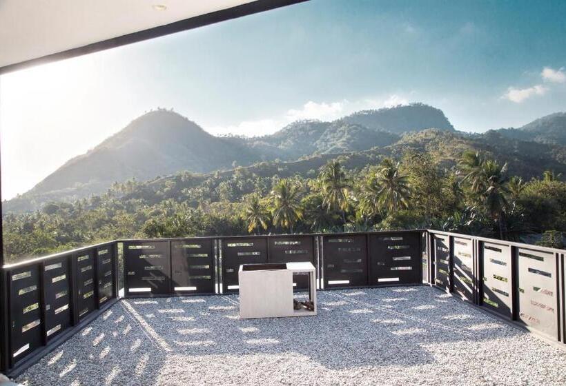 Standard room with outdoor bath, Flores Passport House
