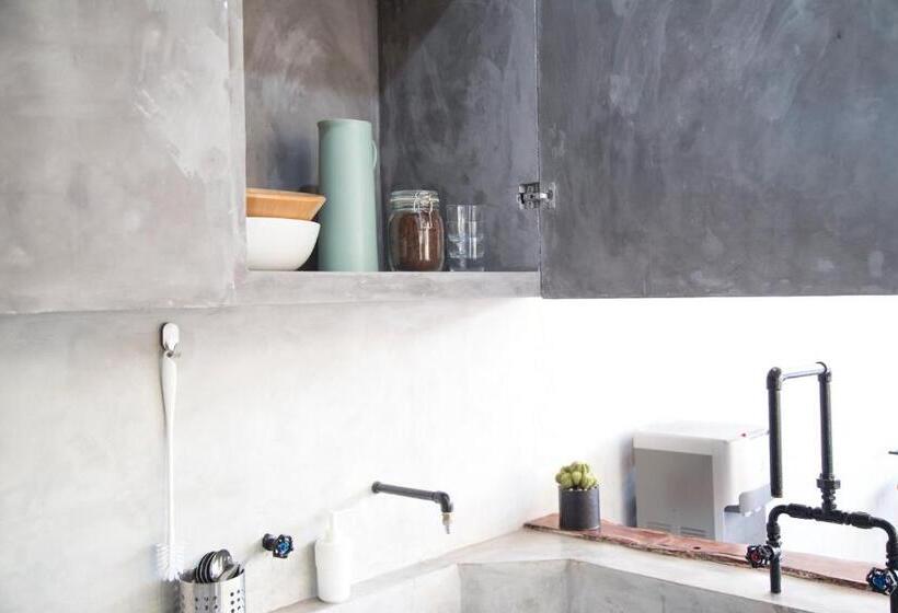 Standard room with outdoor bath, Flores Passport House