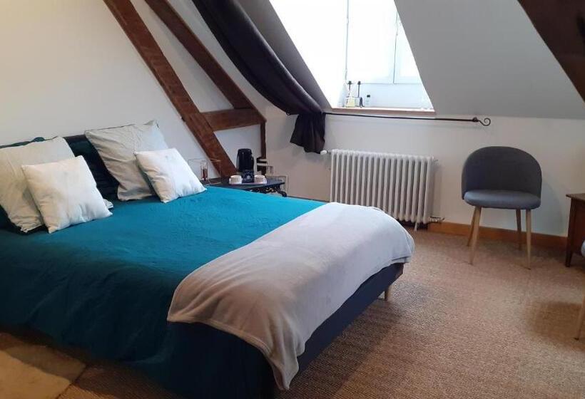 חדר סופריור, Jules Verne