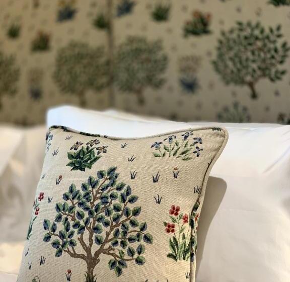 סוויטה דלוקס, The Ghillie