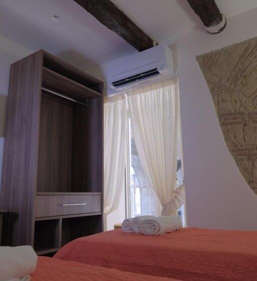 اتاق استاندارد, Amore Napoletano