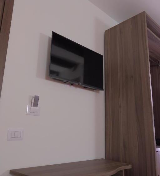 اتاق استاندارد, Amore Napoletano