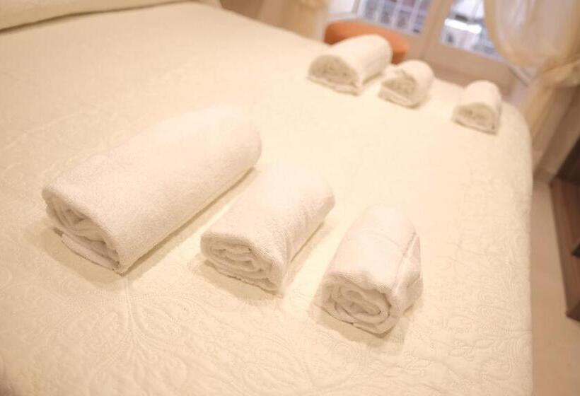 اتاق استاندارد با تخت بزرگ, Amore Napoletano