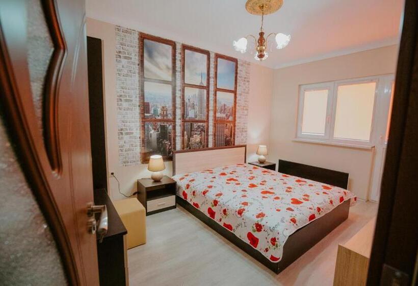 Quarto Deluxe Cama King, Dimitrovi Rooms