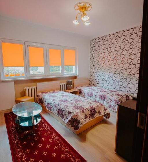 Quarto Economy, Dimitrovi Rooms