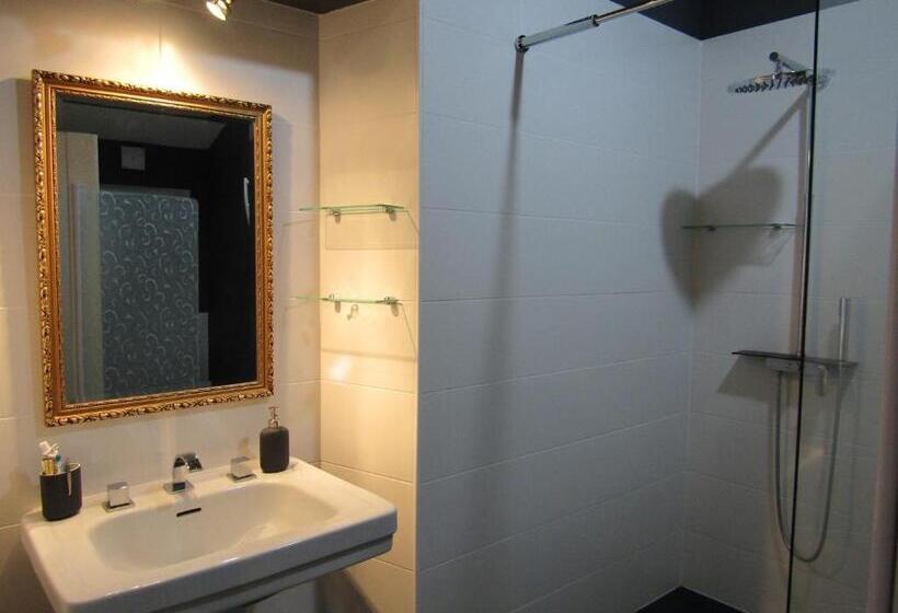 חדר סטנדרט נוף לבריכה, Ferme Gribeshaoutes Maison D Hotes