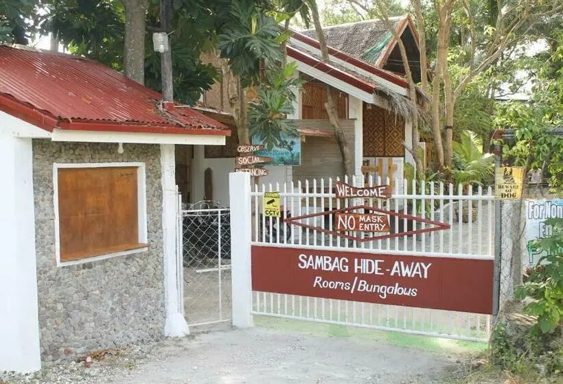 デラックスバンガロー, Sambag Hideaway Bungalows