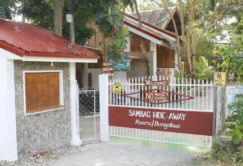 オーシャンビューのスタンダードバンガロー, Sambag Hideaway Bungalows