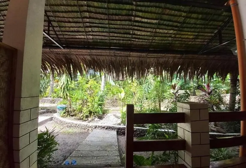 ガーデンビューのスタンダードバンガロー, Sambag Hideaway Bungalows