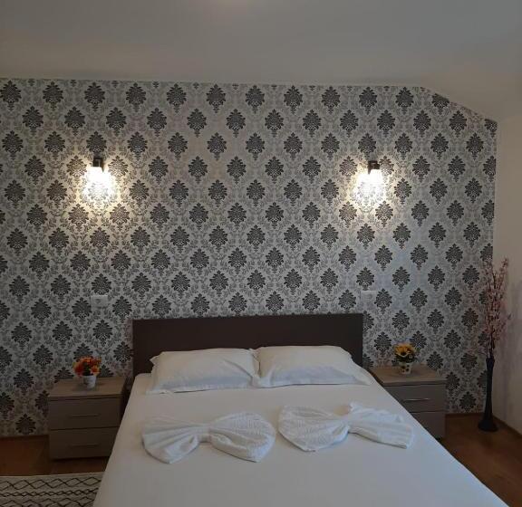 غرفة ديلوكس سرير كينج, Pensiunea Turist