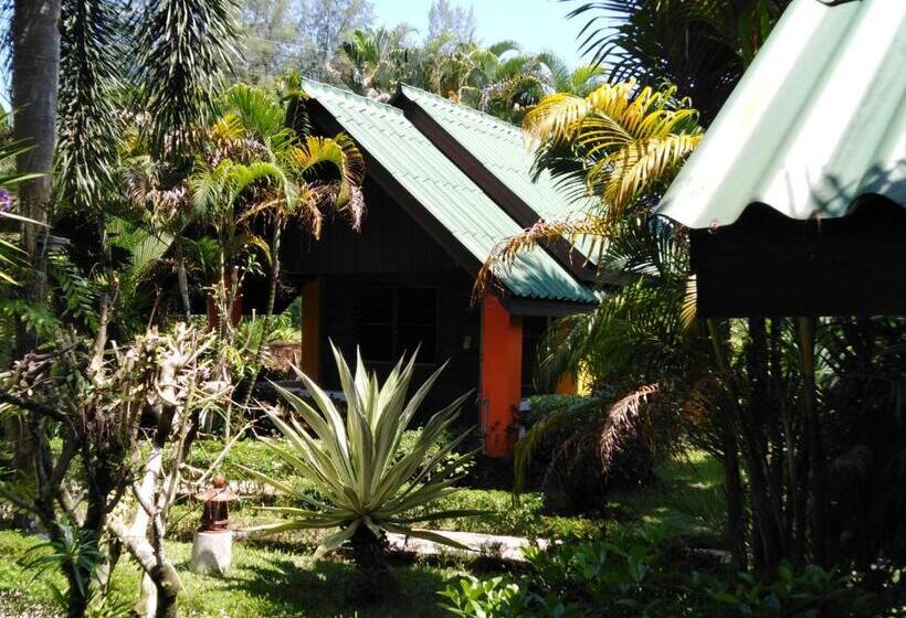 Бунгало Стандарт Вид на Сад, Sanuk Bungalow