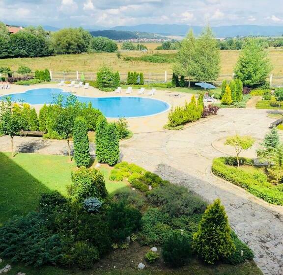 带花园景观的标准工作室, Apartman Maxim Lux