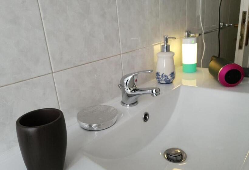 اتاق لوکس, Chafbius