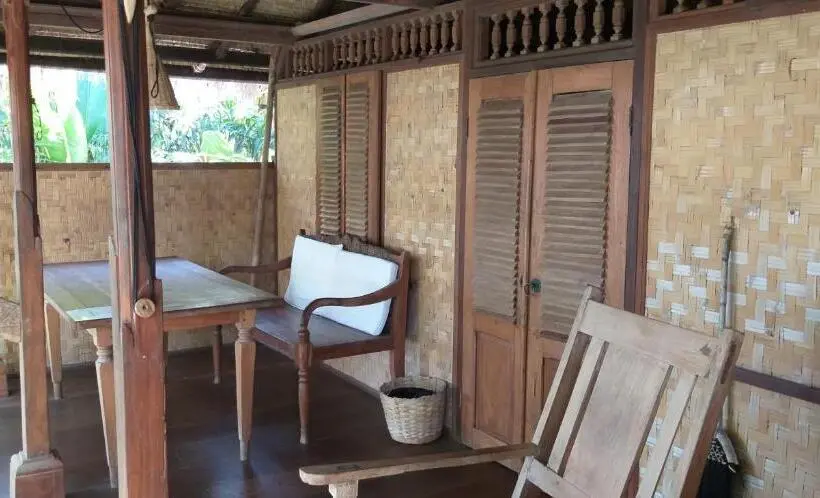 اتاق لوکس با بالکن و چشمانداز دریا, Ida S Homestay