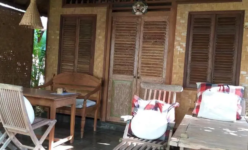اتاق لوکس با بالکن و چشمانداز دریا, Ida S Homestay