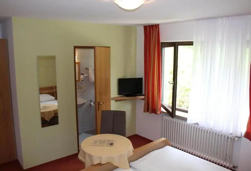 Deluxe Room, Café Pension Leistner