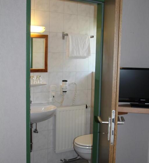 家庭山景房, Café Pension Leistner