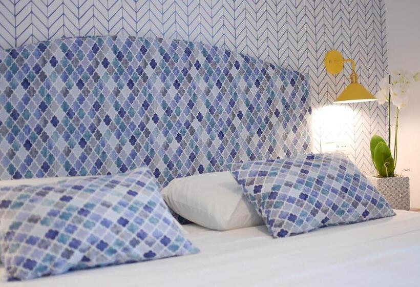 חדר דלוקס עם מרפסת נוף לים, Pezz Pezz