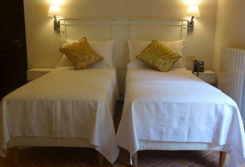 带大床的标准间, Chiosi Country Club